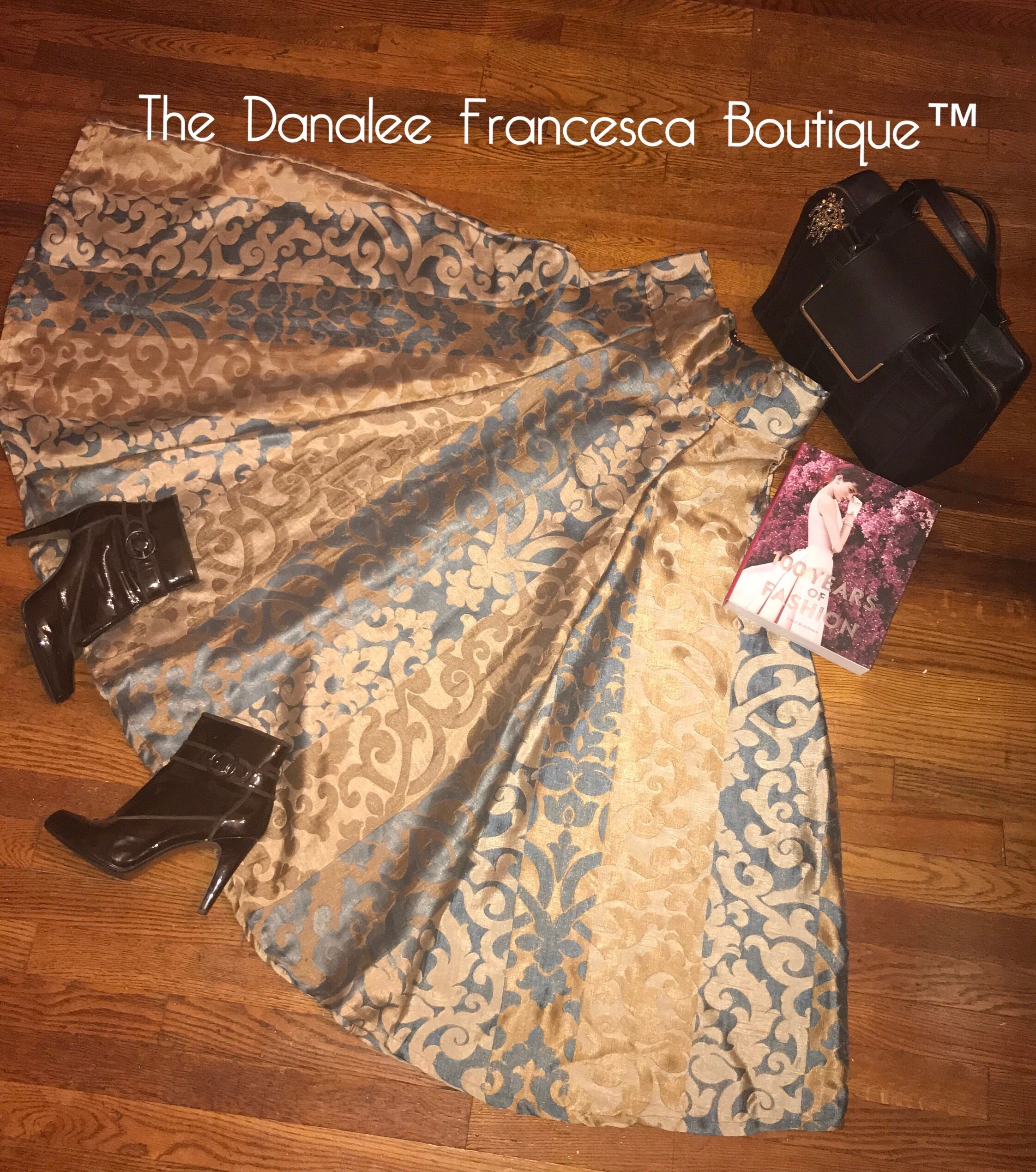 Dresses & Casual Looks